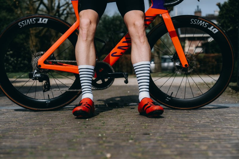 Aero Socken Streifen weiss und Schwarz